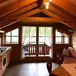 Haus Hirschpoint בית הארחה 4*