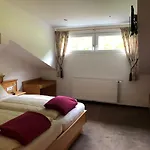 בית הארחה Haus Hirschpoint 4*