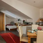 Haus Hirschpoint 4* פאיסטנאו