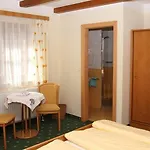 בית הארחה Haus Hirschpoint