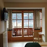 Haus Hirschpoint Guest house 4*