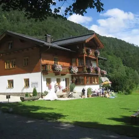 Haus Hirschpoint 3* Faistenau