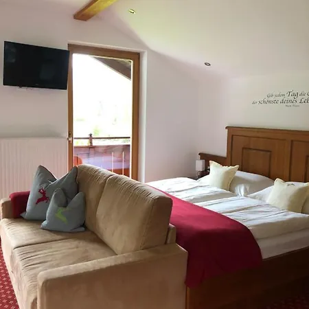 Haus Hirschpoint 4* Faistenau