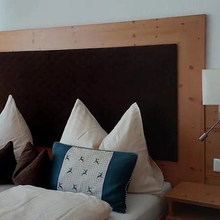 Haus Hirschpoint Guest house 3*