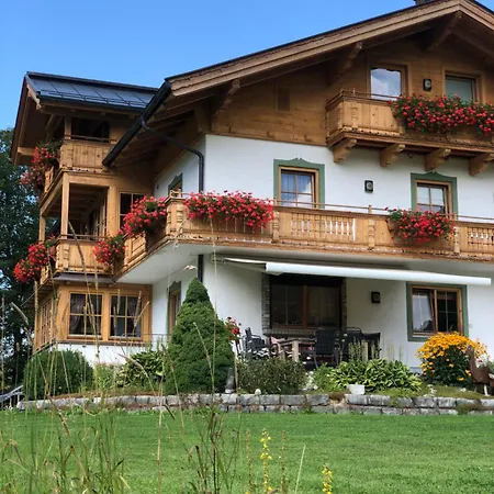 Haus Hirschpoint 3*