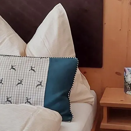 Haus Hirschpoint 4*