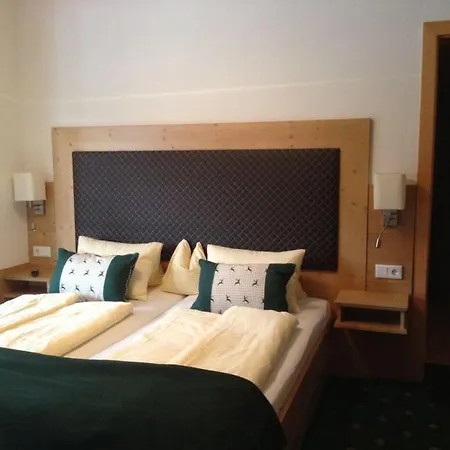 Haus Hirschpoint 3*